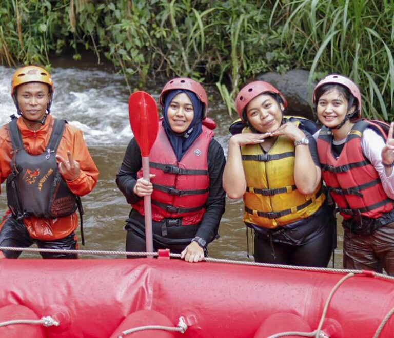 Fave Hotel Surabaya Part II Rafting Pacet