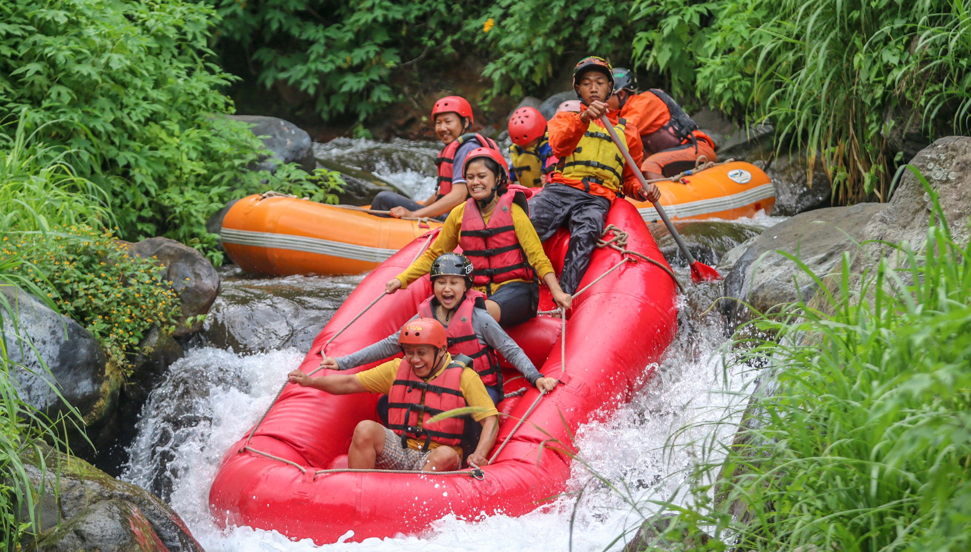 Ibu Sri Puji Astuti Rafting Pacet Tos Adventure Welirang Trip