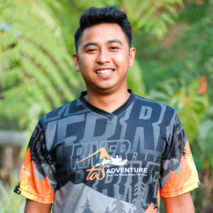 sam-guide-tos-adventure-rafting-pacet-mojokerto