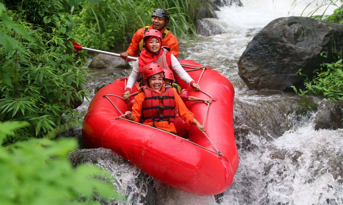 B.UCIK-Tulungagung-Rafting-di-pacet-mojokerto.
