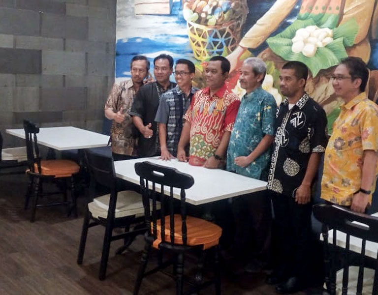 ITS-pelatihan-traveling-rent-car-avanza-tos-adventure