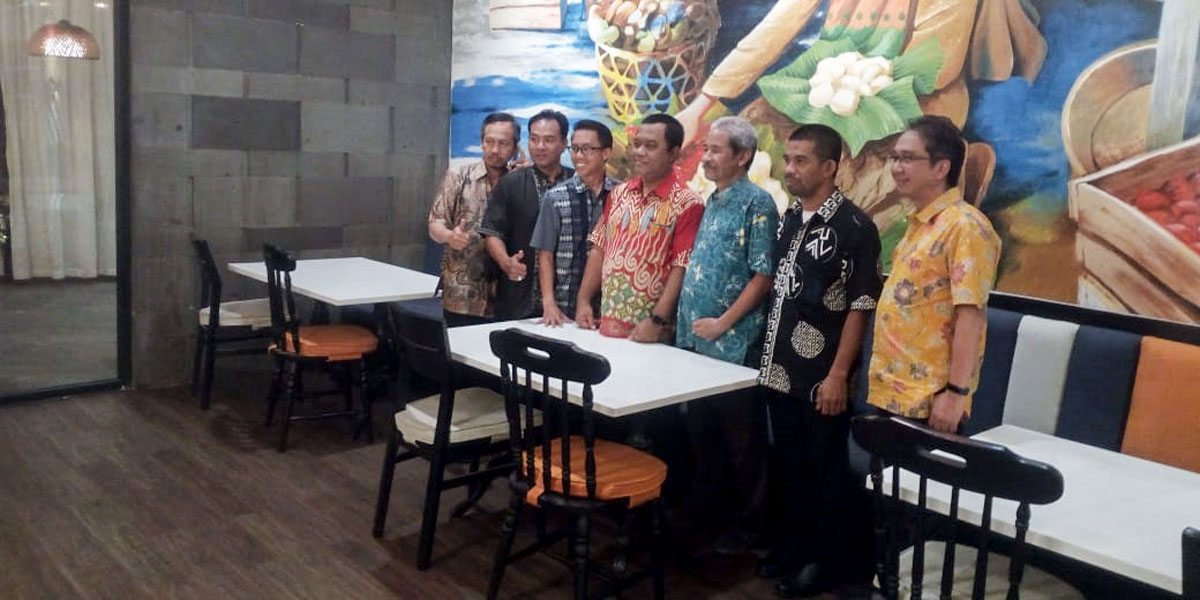 ITS-pelatihan-traveling-rent-car-avanza-tos-adventure