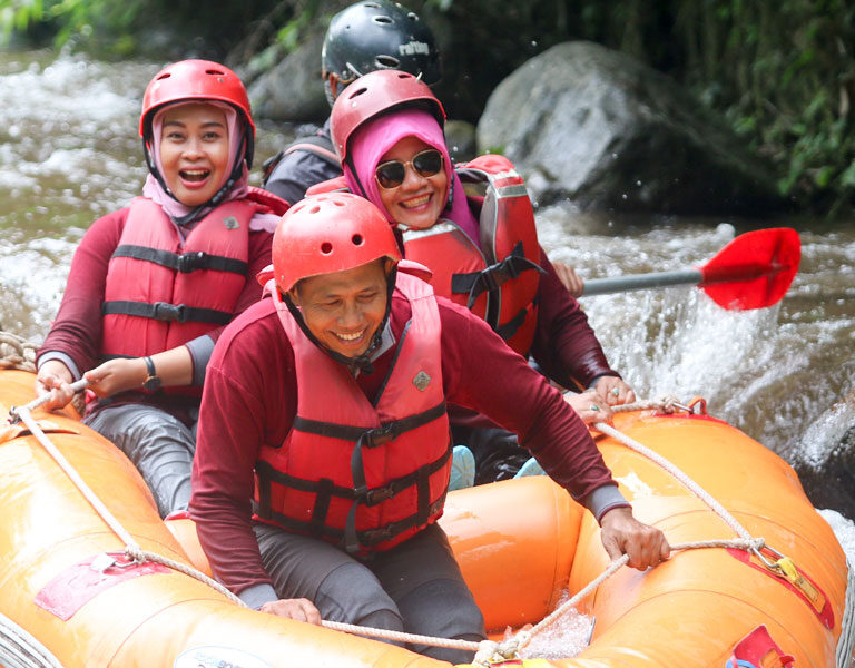 KKG-Gresik-Rafting-arjuno-tos-adventure-pacet-mojokerto