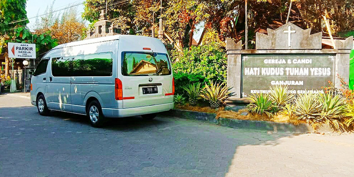 bu-iin-jogja-ganjuran-hiace-tos-adventure