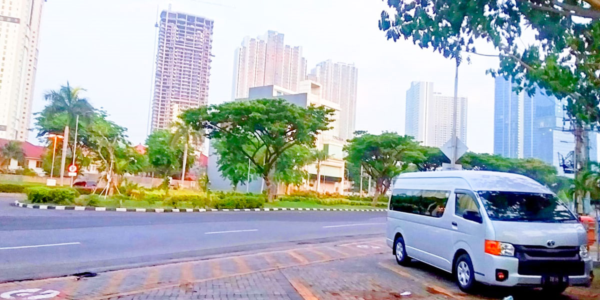 traveling-rental-hiace-tos-adventure