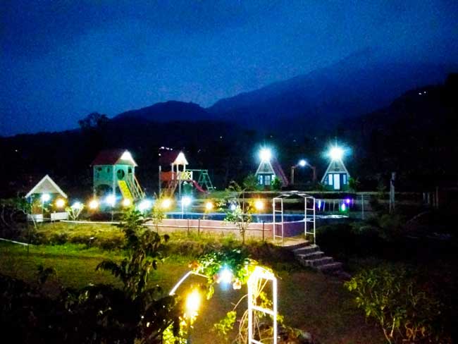 glamor-camping-pacet-mojokerto.jpg